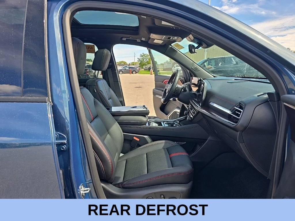Used 2026 Chevrolet Traverse RS AWD/4WD image 21