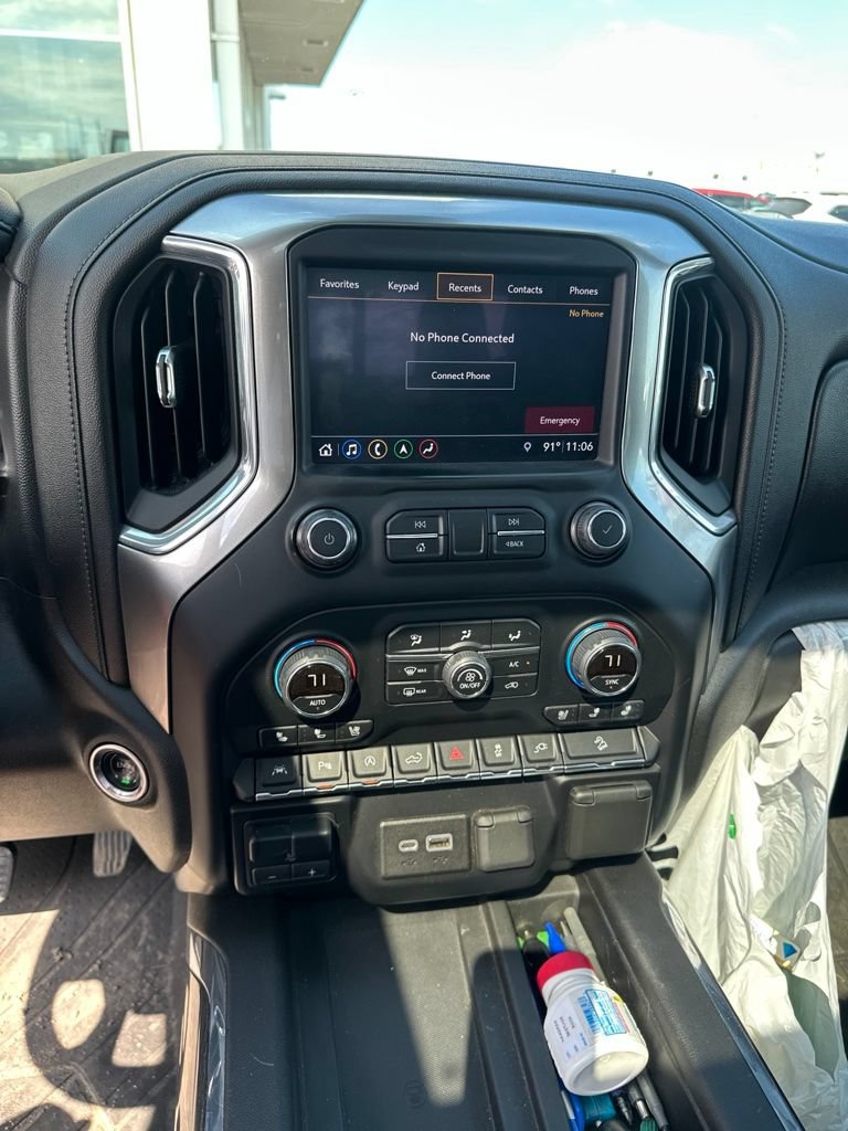 Used 2019 Chevrolet Silverado 1500 LTZ w/ LTZ Premium Package AWD/4WD image 12