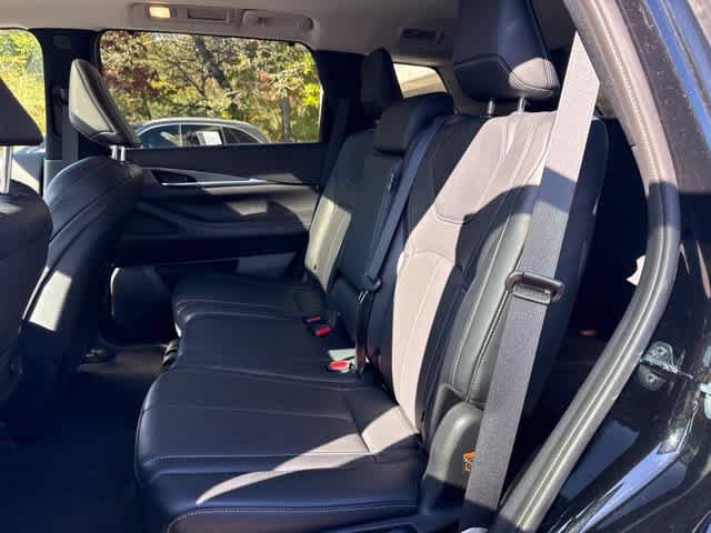 Used 2023 INFINITI QX60 Luxe w/ Cargo Package AWD/4WD image 11