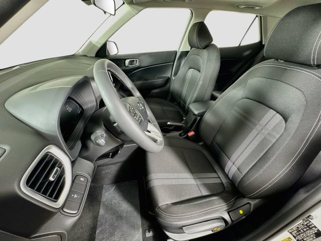New 2026 Hyundai Venue SEL FWD image 18