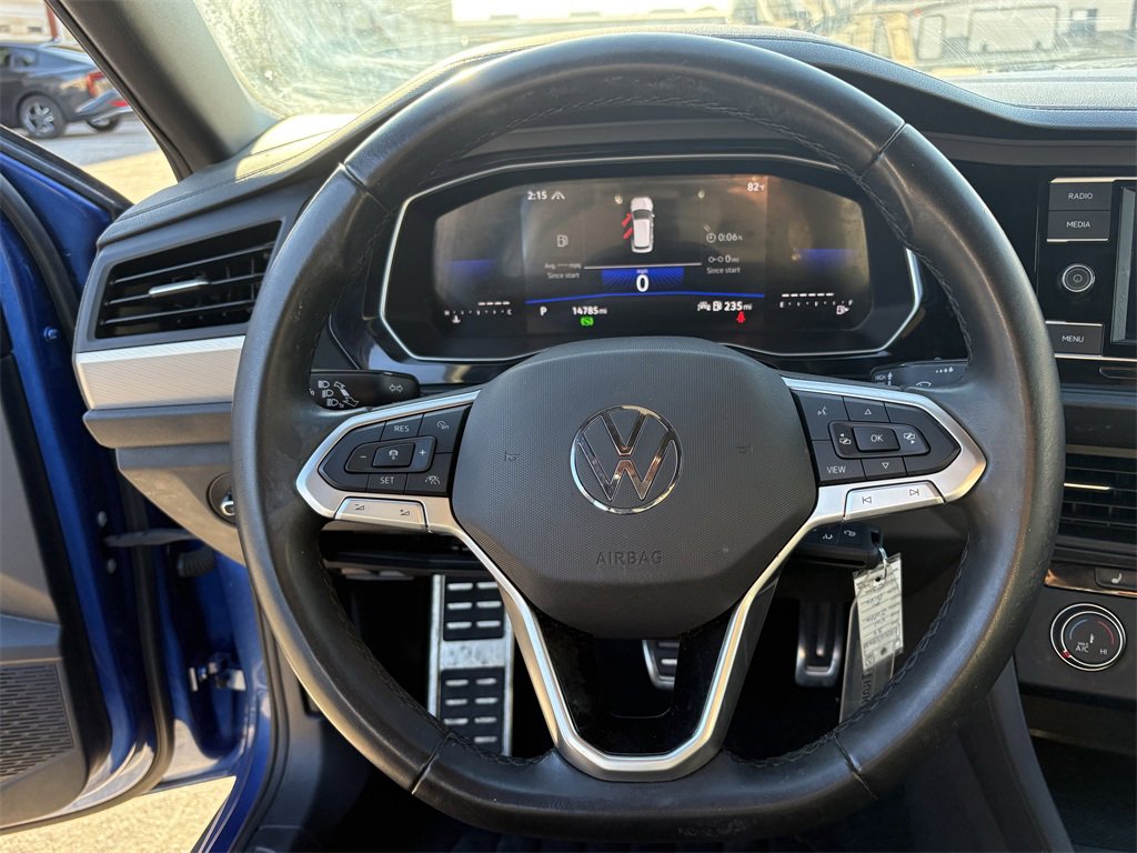 Used 2024 Volkswagen Jetta Sport image 15