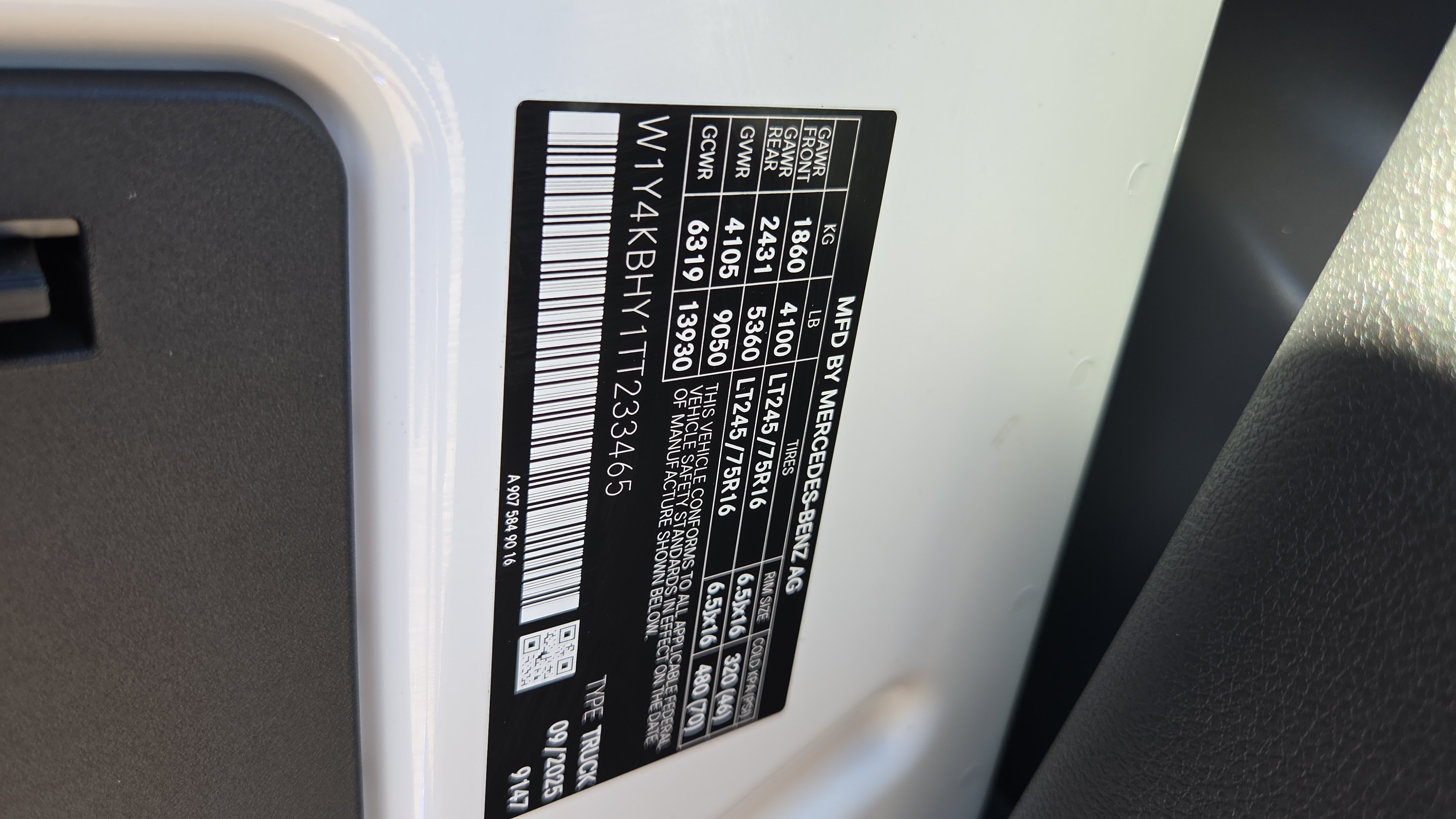 Used 2026 Mercedes-Benz Sprinter 2500 image 16