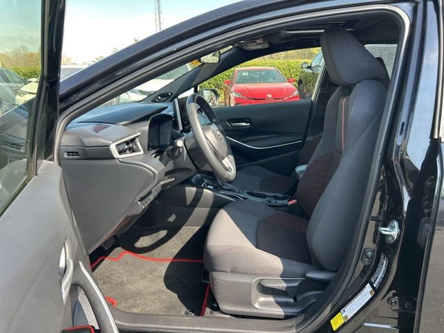 Used 2023 Toyota Corolla SE w/ SE Package image 12