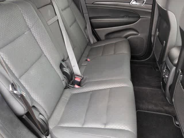 Used 2019 Jeep Grand Cherokee Laredo AWD/4WD image 20