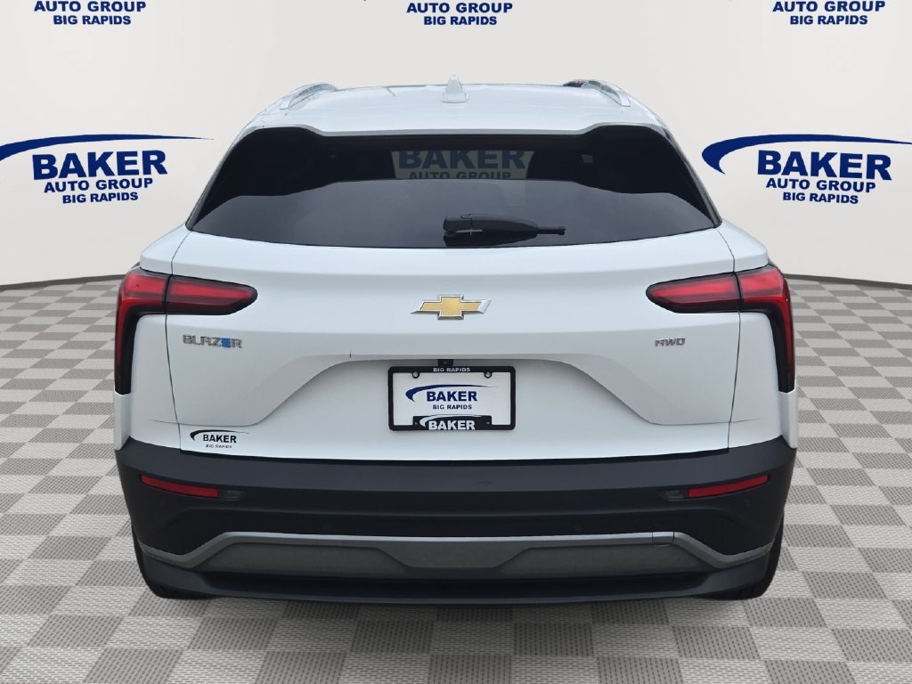 Used 2024 Chevrolet Blazer EV LT AWD/4WD image 4