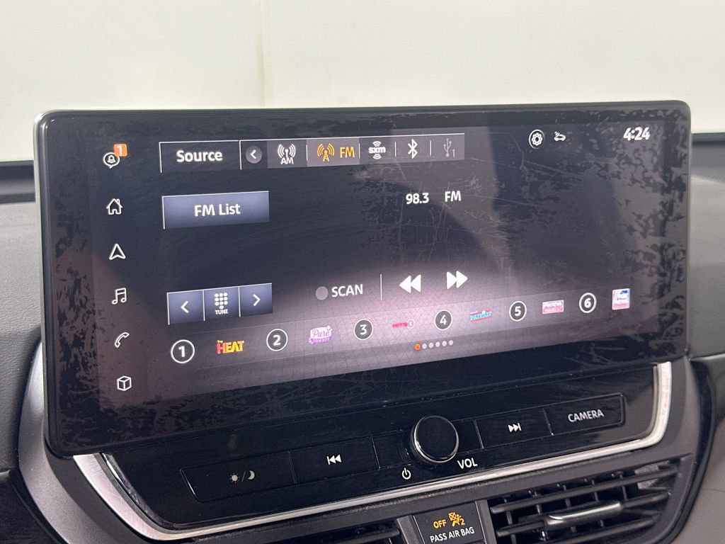 Used 2024 Nissan Altima 2.5 SR w/ SR Premium Package FWD image 31