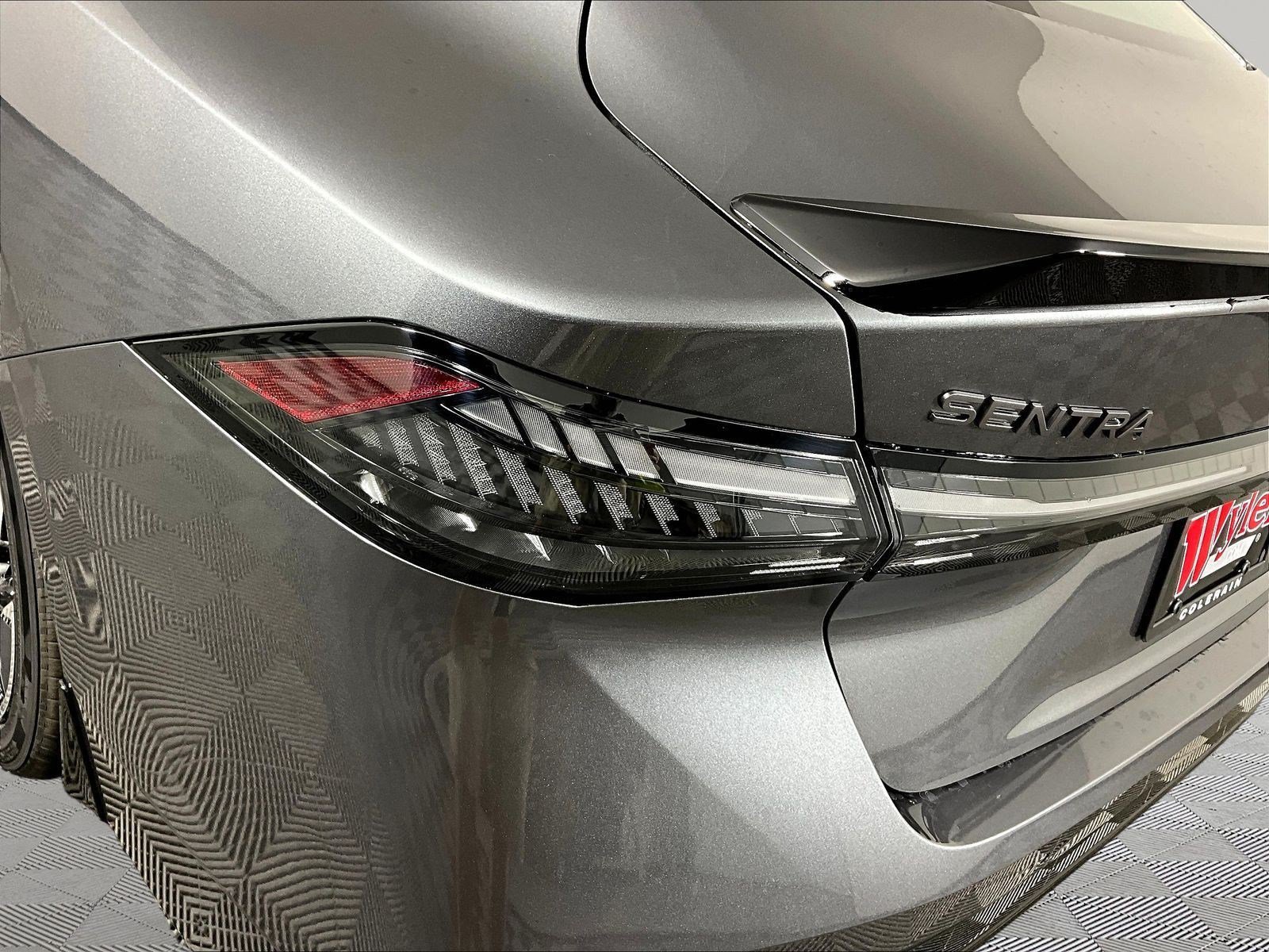 New 2026 Nissan Sentra SR w/ SR Premium Package FWD image 15