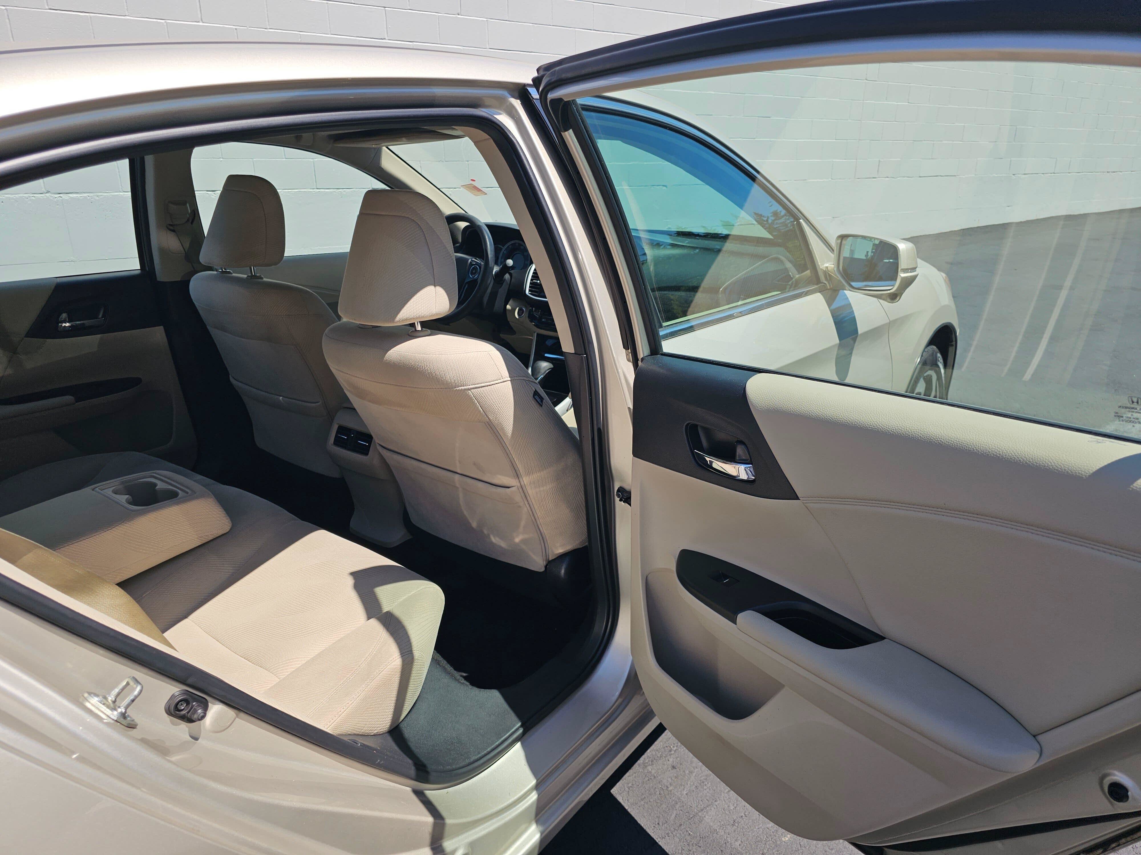 Used 2016 Honda Accord EX image 49