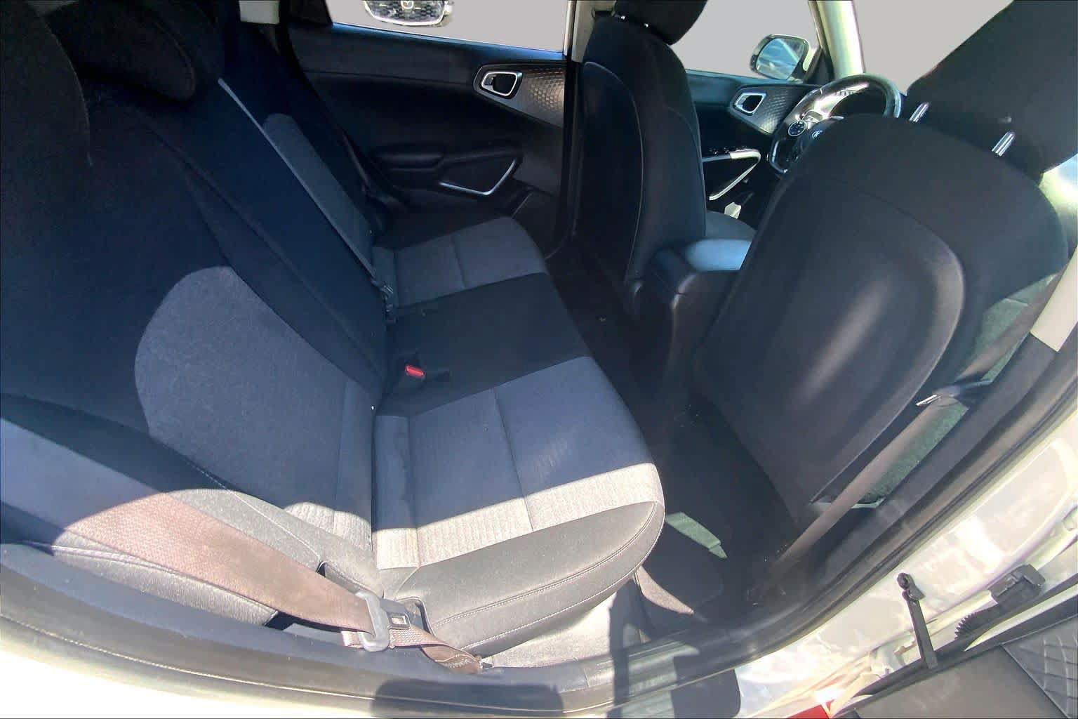 Used 2020 Kia Soul GT-Line FWD image 20