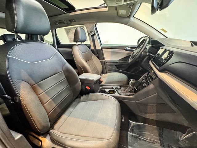 Used 2024 Volkswagen Taos SE w/ Panoramic Sunroof Package image 22