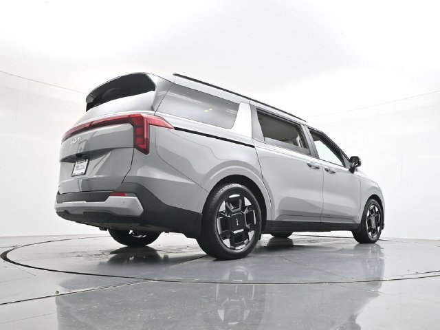 Used 2025 Kia Carnival EX FWD image 56