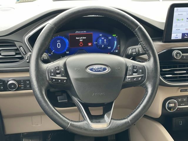 Used 2020 Ford Escape Titanium image 8