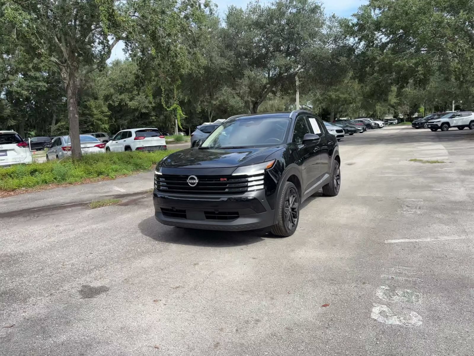 Used 2026 Nissan Kicks SR AWD/4WD image 6