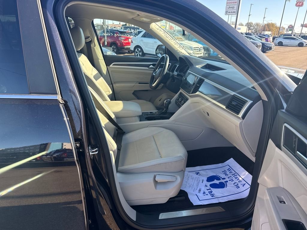 Used 2021 Volkswagen Atlas SE w/ Panoramic Sunroof Package image 22