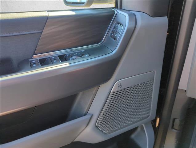 New 2025 Ford F150 Lariat image 18