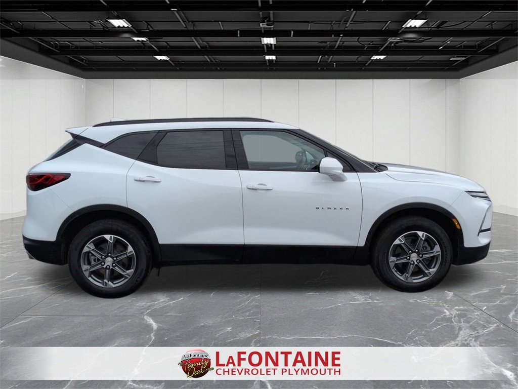 Certified 2024 Chevrolet Blazer LT w/ Convenience Package image 9