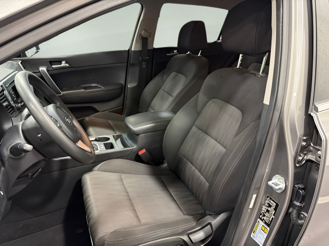 Used 2019 Kia Sportage LX FWD image 11