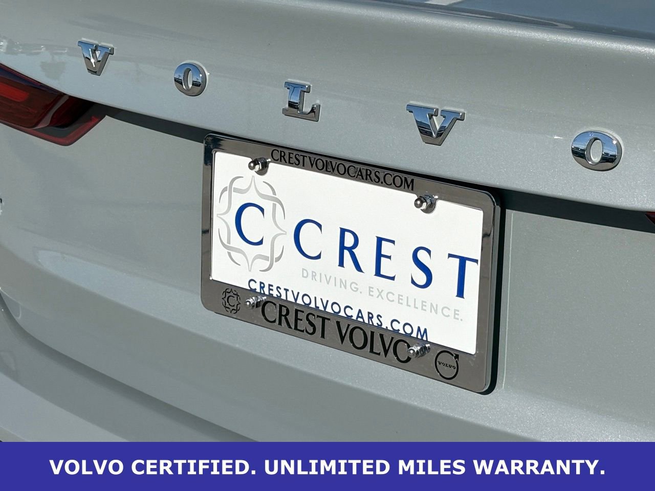 Certified 2024 Volvo S60 B5 Ultimate image 8