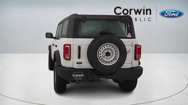 New 2025 Ford Bronco 4-Door image 6
