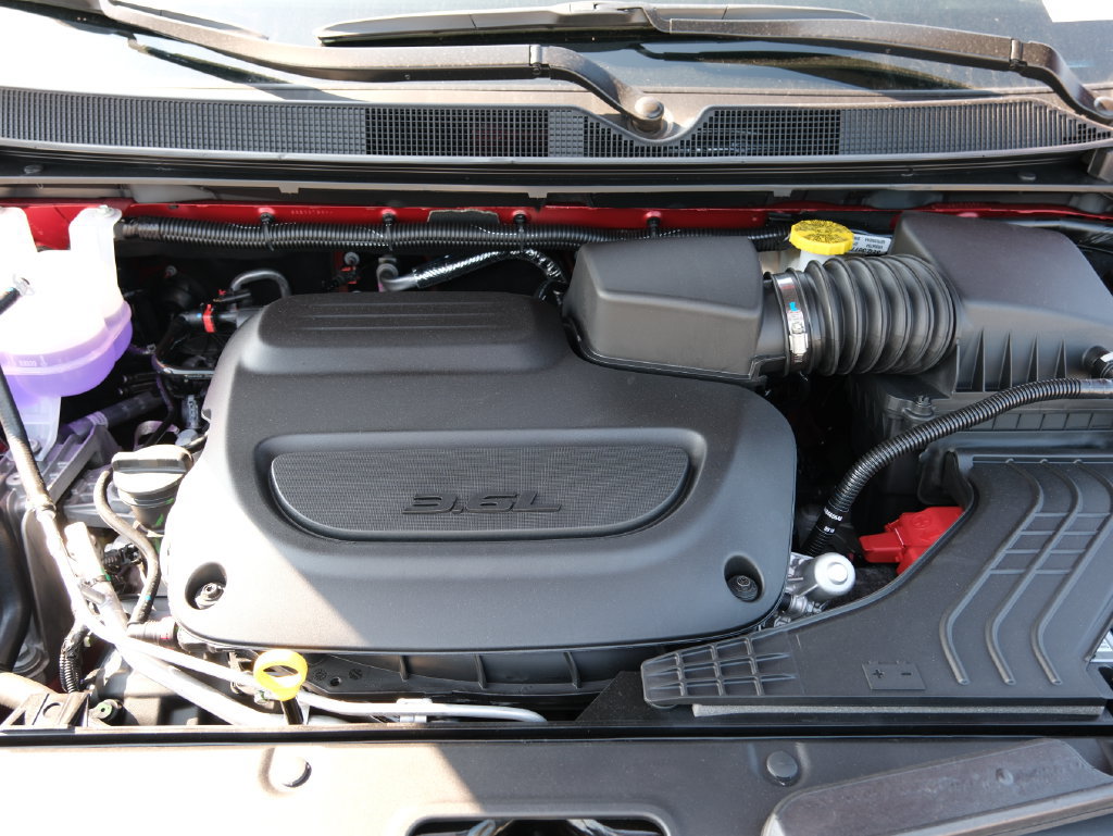 New 2027 Chrysler Pacifica Select w/ Family Tech Group FWD image 35