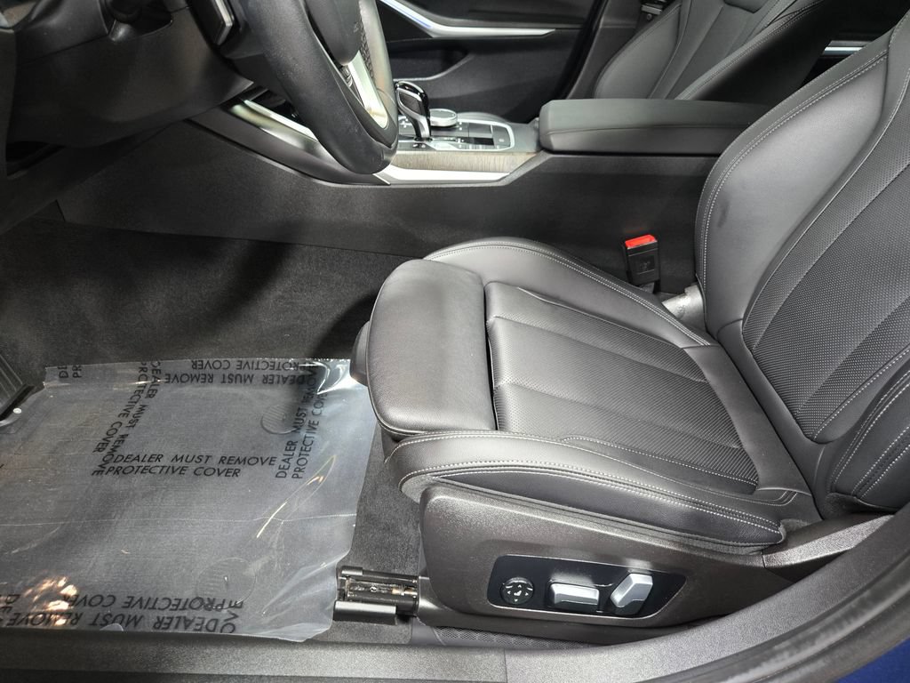 Used 2022 BMW 330i xDrive Sedan w/ Driving Assistance Package AWD/4WD image 12