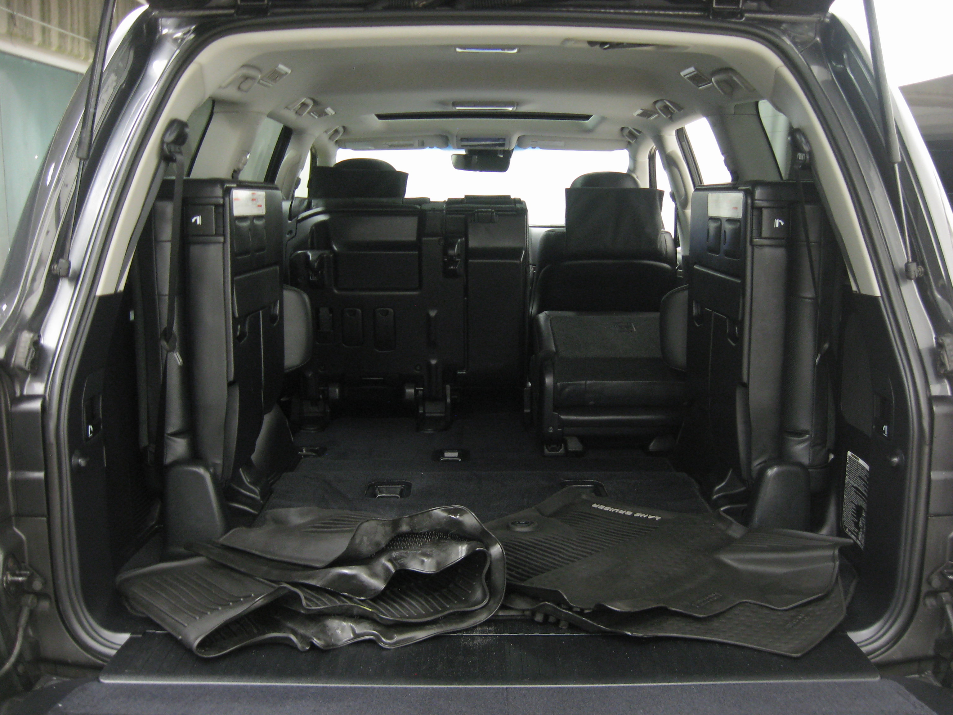 Certified 2017 Toyota Land Cruiser image 27