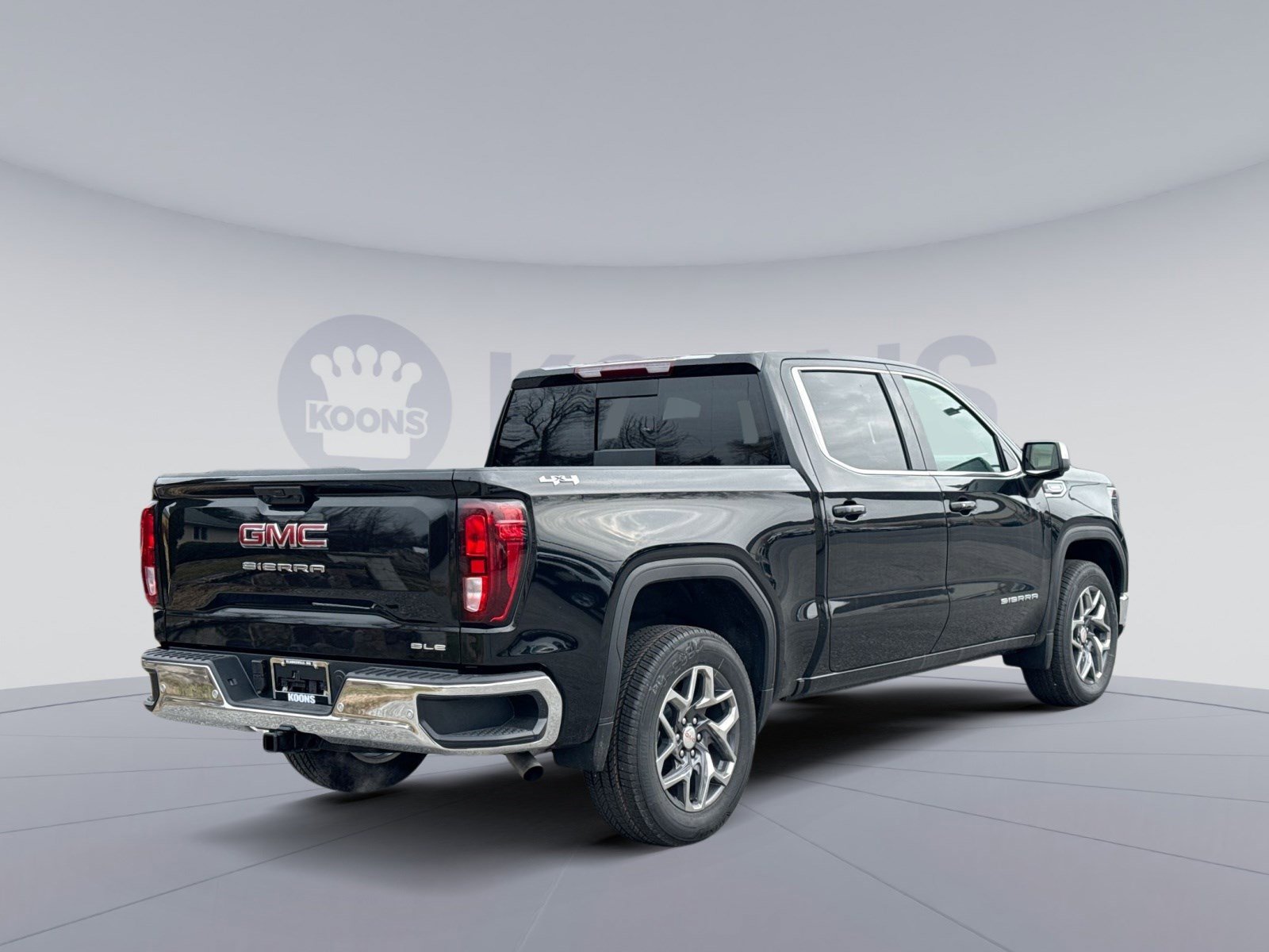 New 2026 GMC Sierra 1500 SLE w/ Preferred Package image 7