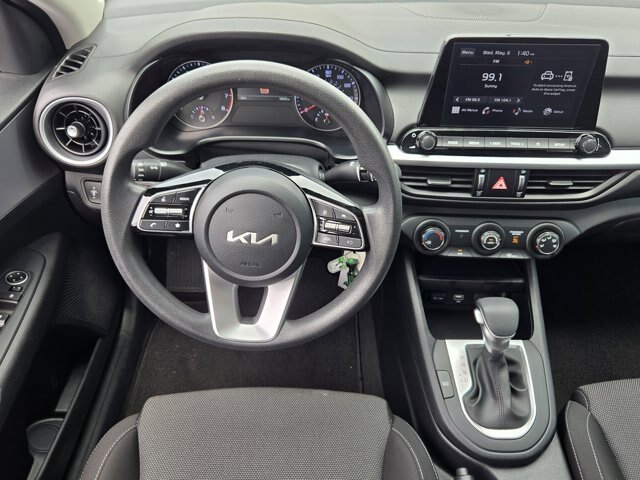 Used 2024 Kia Forte LXS w/ LXS Technology Package FWD image 24