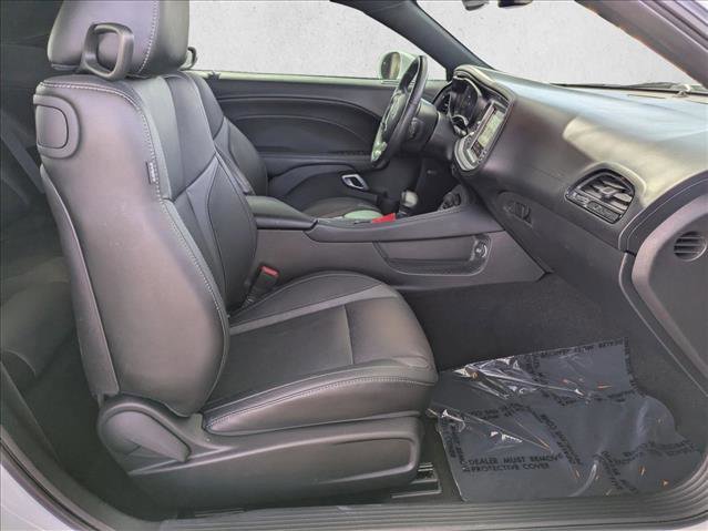 Used 2023 Dodge Challenger SXT w/ Plus Package image 20
