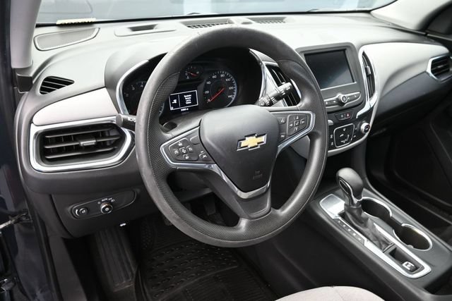Used 2022 Chevrolet Equinox LS w/ Driver Confidence II Package FWD image 23
