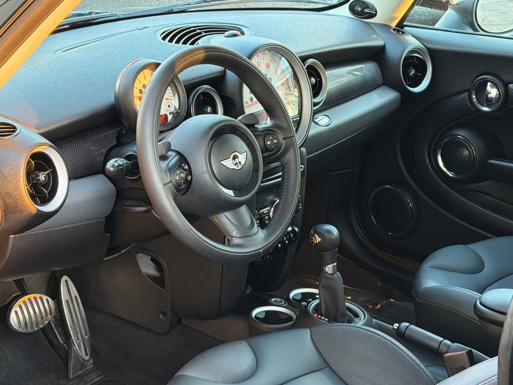 Used 2012 MINI Cooper S image 11