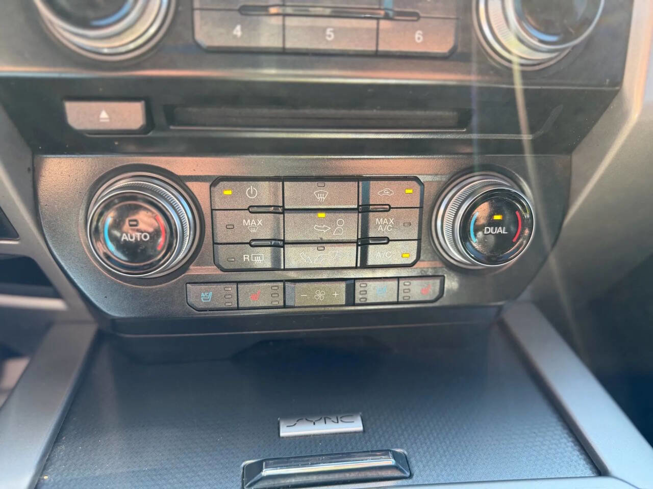 Used 2016 Ford F150 Lariat w/ Equipment Group 502A Luxury image 48