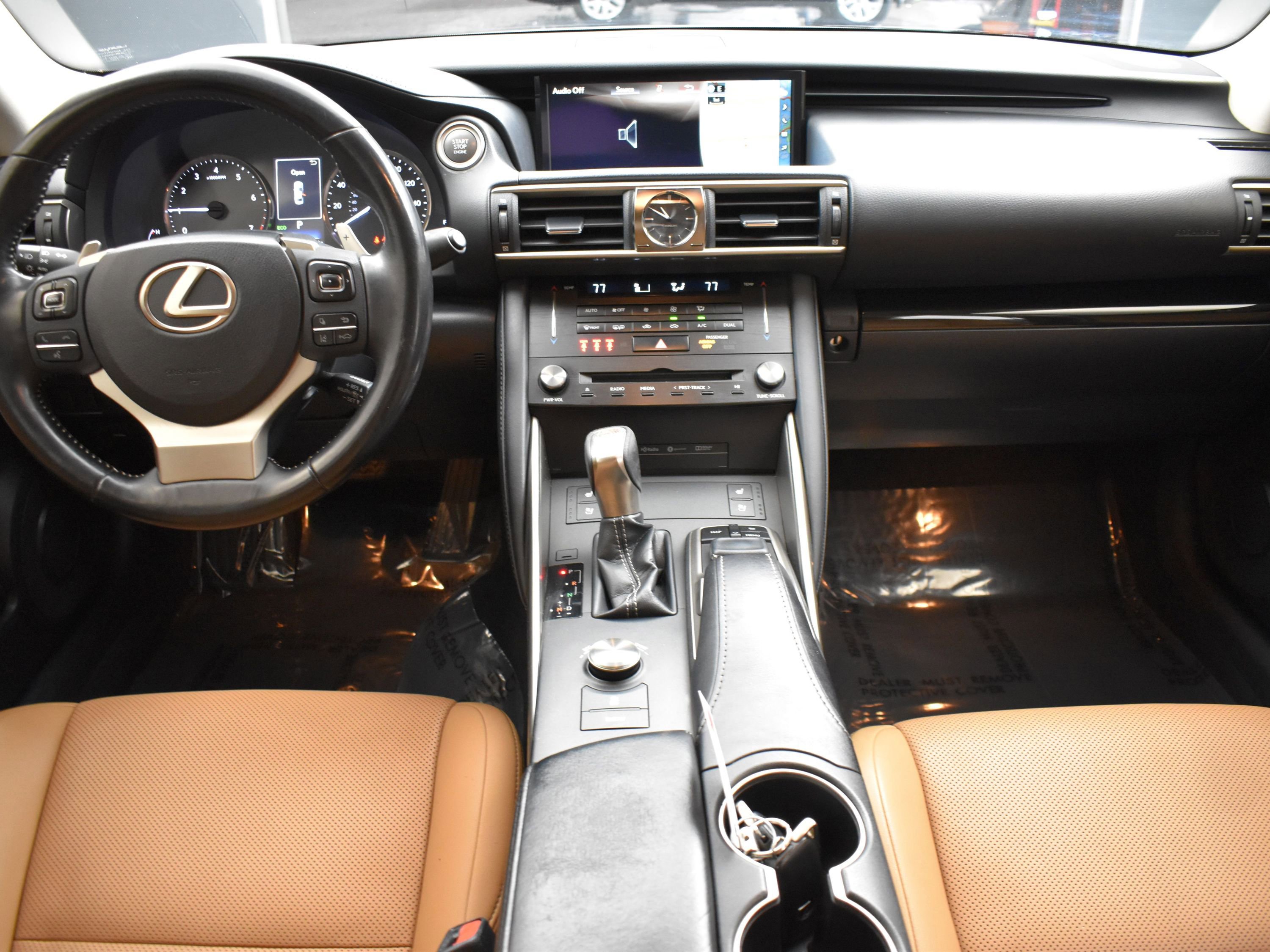 Used 2018 Lexus IS 300 AWD w/ Comfort Package image 13