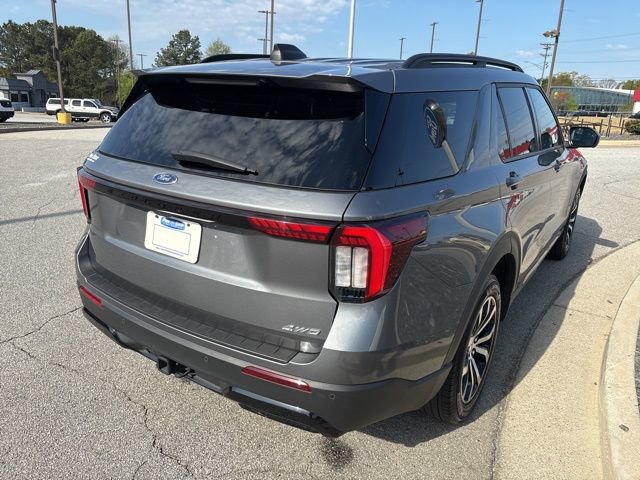 Certified 2025 Ford Explorer ST-Line AWD/4WD image 8