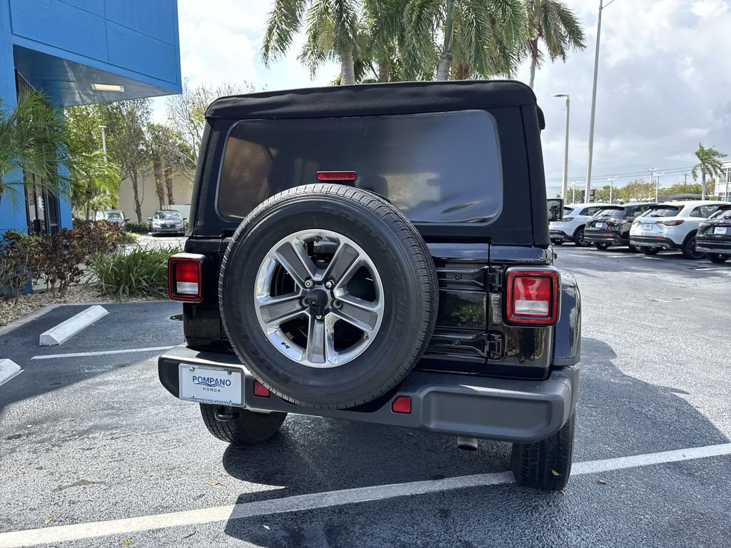 Used 2019 Jeep Wrangler Unlimited Sahara AWD/4WD image 21