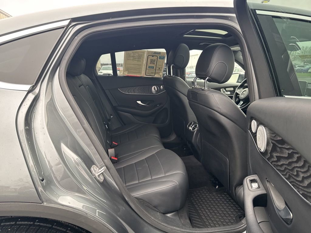 Used 2018 Mercedes-Benz GLC 300 4MATIC Coupe image 39