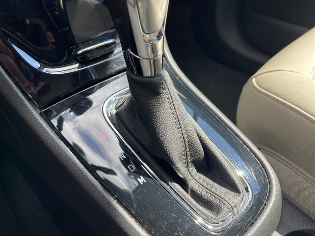 Used 2017 Buick Encore Essence FWD image 21