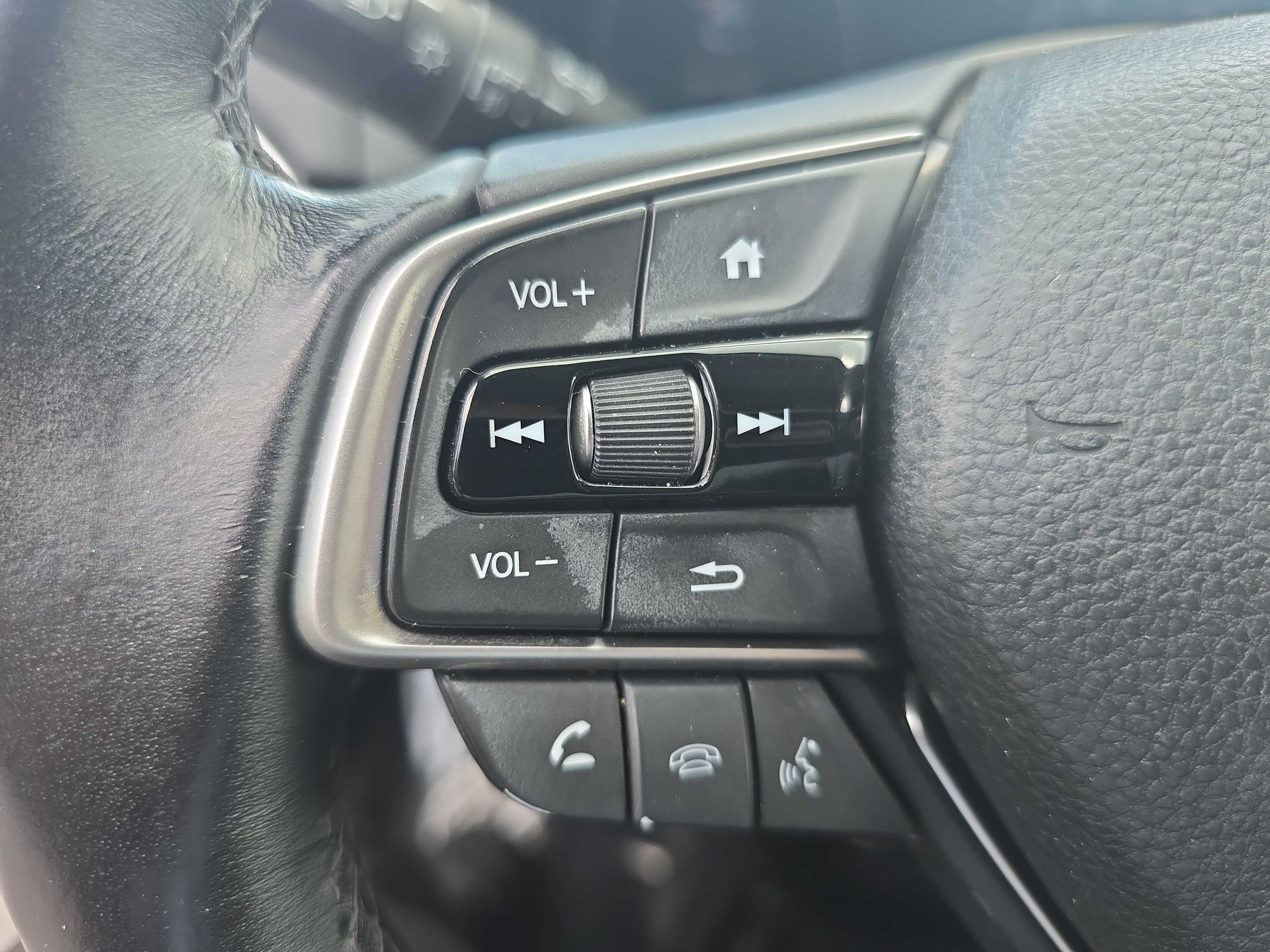 Used 2018 Honda Accord EX-L image 16