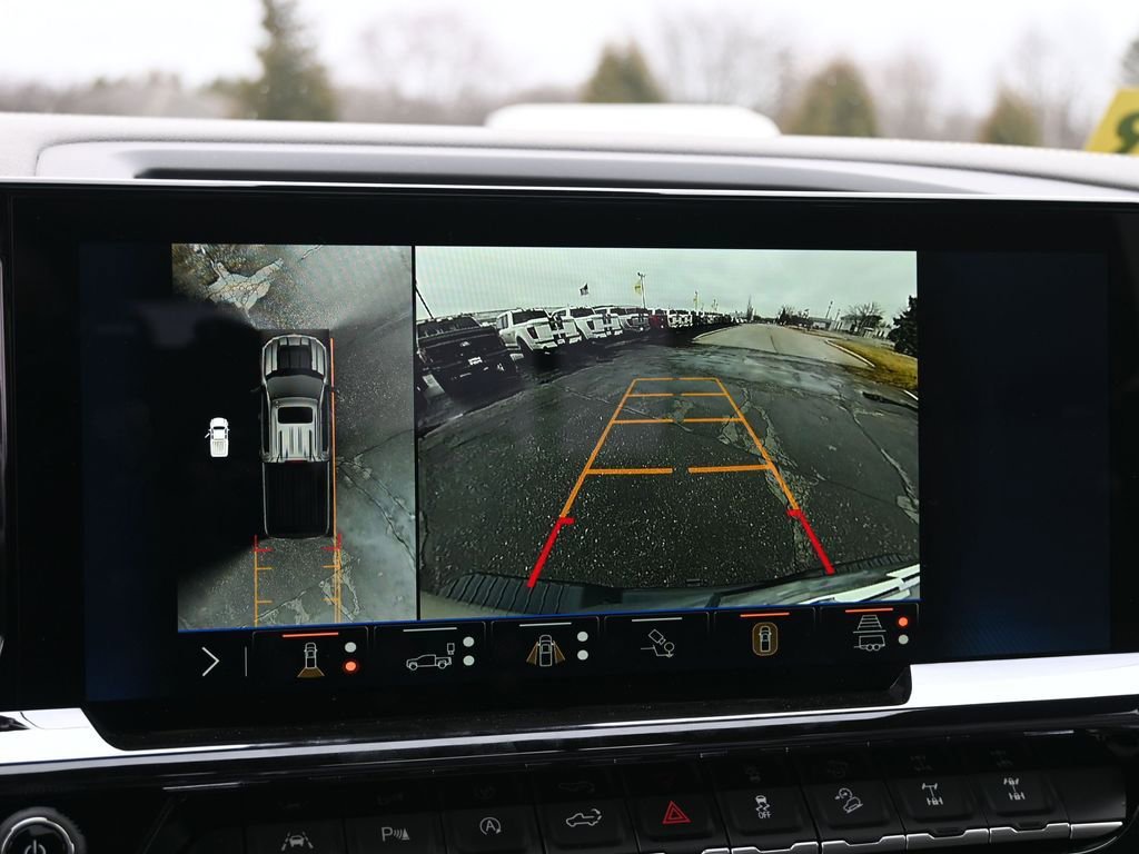 Used 2026 Chevrolet Silverado 1500 ZR2 w/ Dark Appearance Package image 21