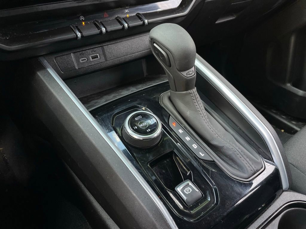 Used 2025 Chevrolet Colorado Trail Boss image 21