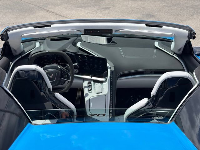 Used 2023 Chevrolet Corvette Stingray Premium Conv w/ Z51 Performance Package RWD image 16