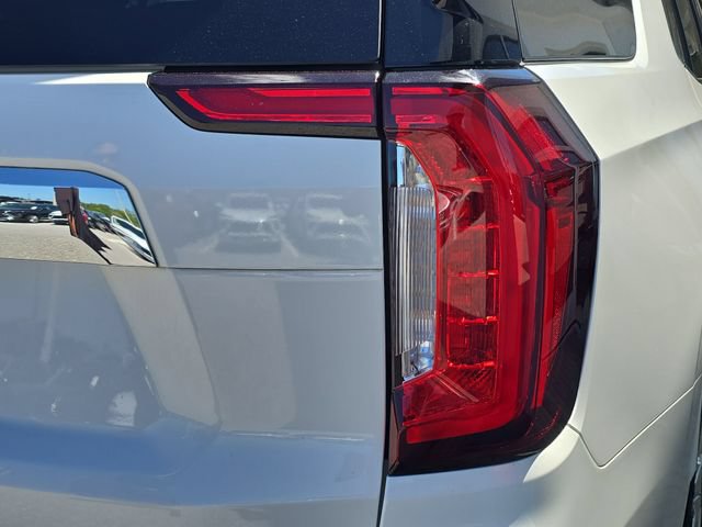 Certified 2022 GMC Yukon SLT w/ SLT Luxury Package RWD image 8