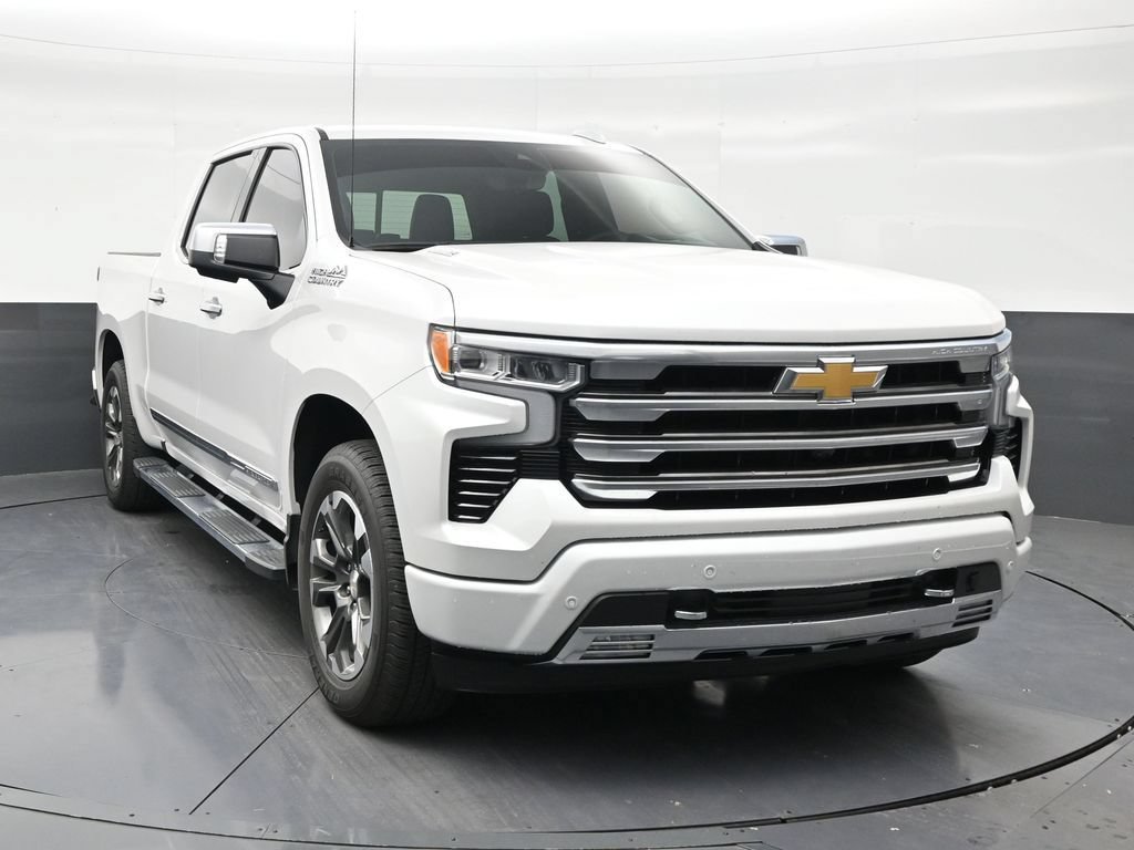 Used 2024 Chevrolet Silverado 1500 High Country w/ Technology Package RWD image 7