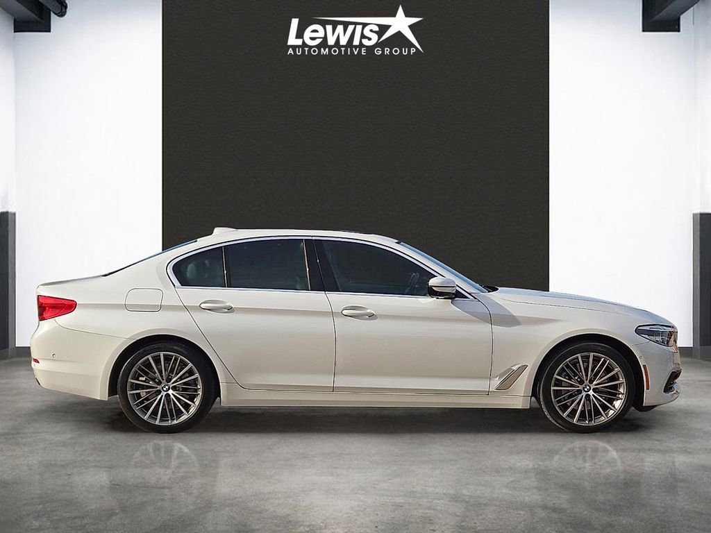 Used 2020 BMW 530i xDrive w/ Premium Package AWD/4WD image 5