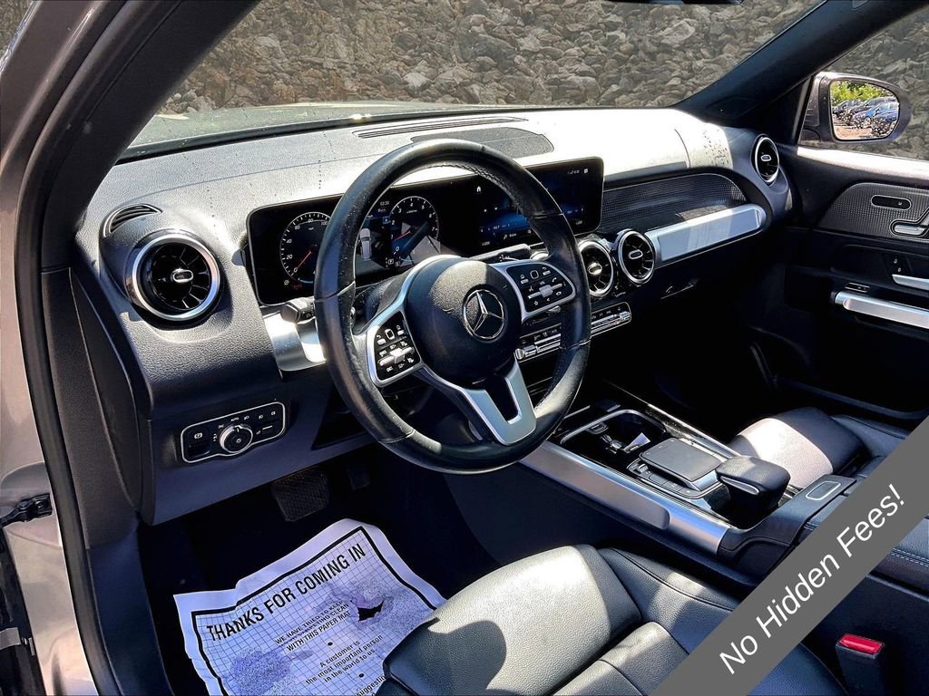 Used 2021 Mercedes-Benz GLB 250 4MATIC w/ Premium Package image 12