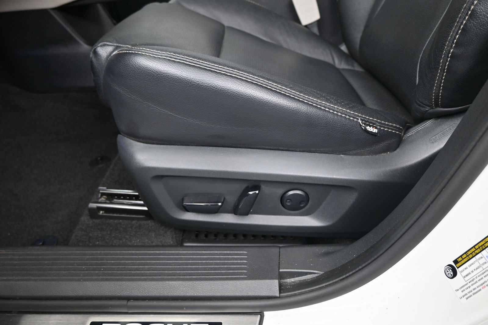 Certified 2023 Nissan Rogue SL w/ SL Premium Package AWD/4WD image 10