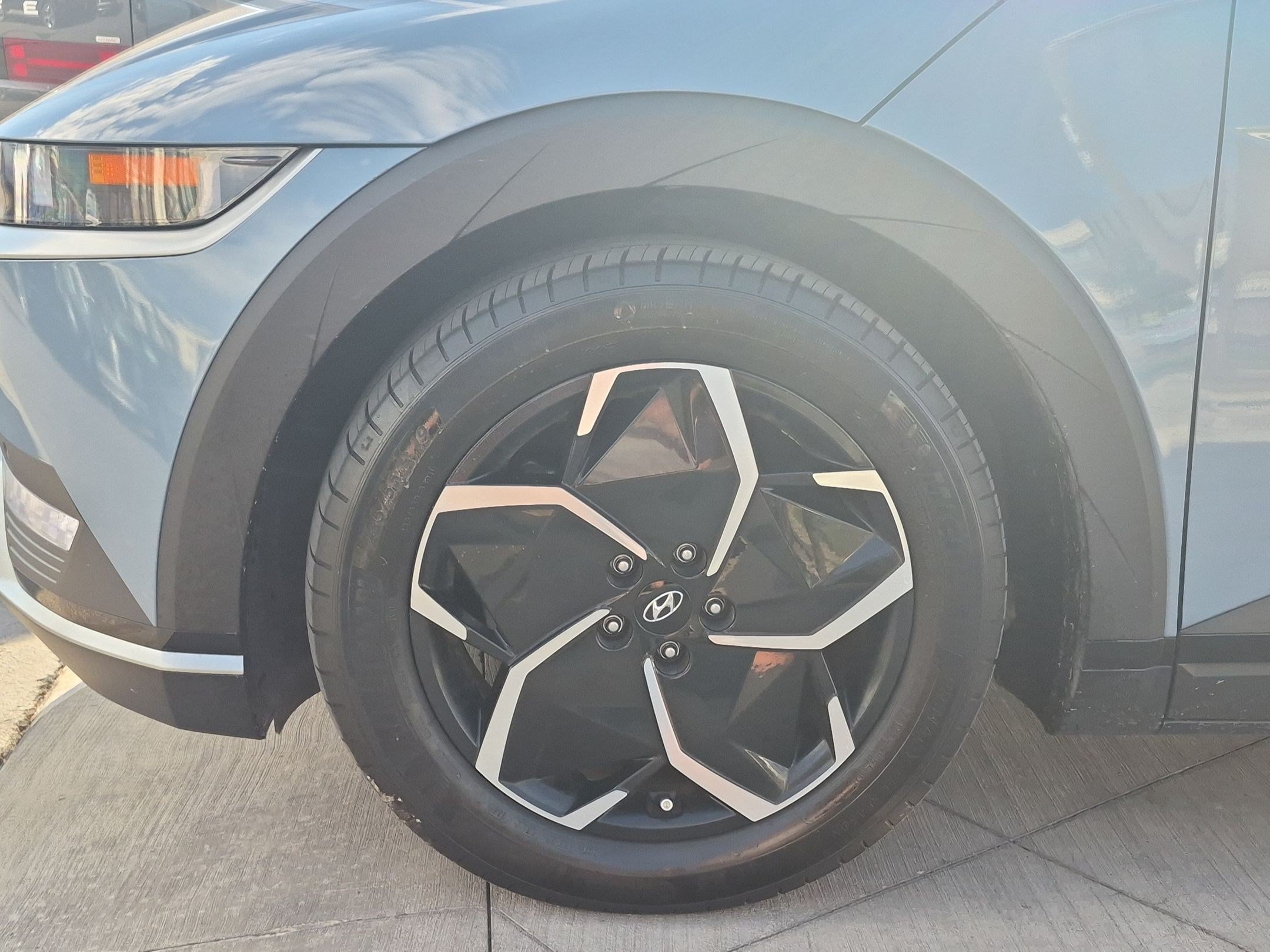Certified 2024 Hyundai Ioniq 5 SEL RWD image 13