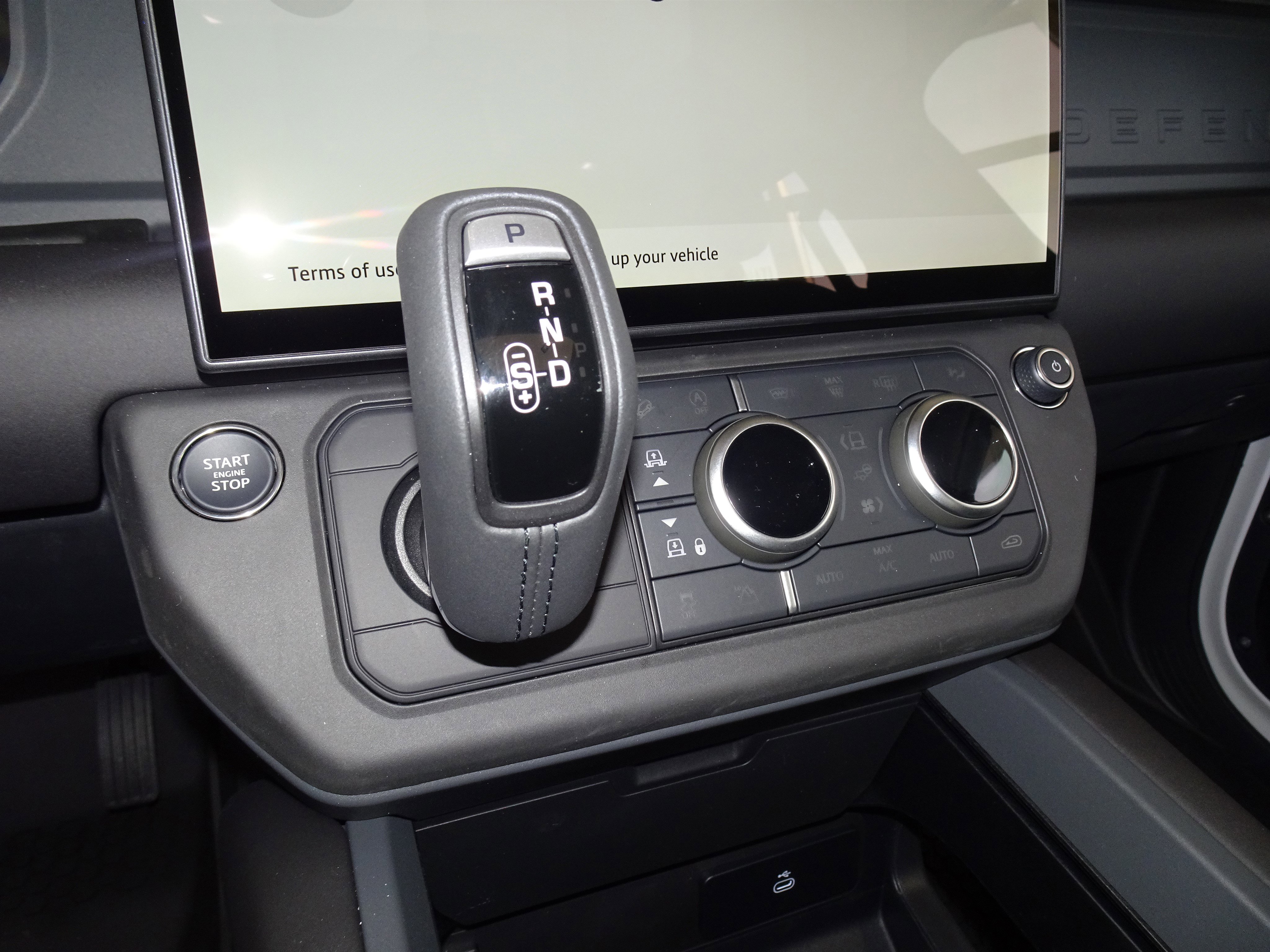 New 2026 Land Rover Defender 110 S image 25