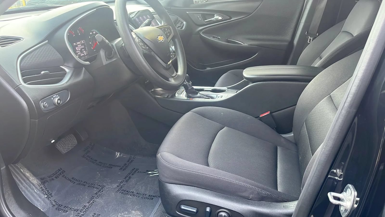 Used 2024 Chevrolet Malibu LT FWD image 13