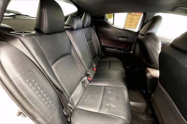 Used 2019 Toyota C-HR Limited image 19